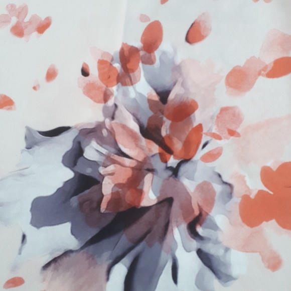 Willow & Thread Floral Print Sleeveless Blouse - Picture 4 of 4